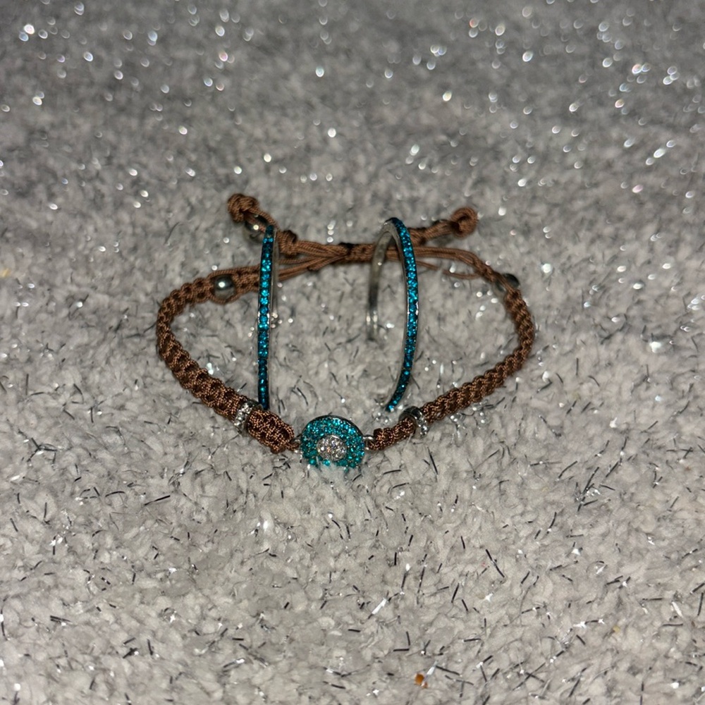 Turquoise earring and brown/turquoise bracelet set!